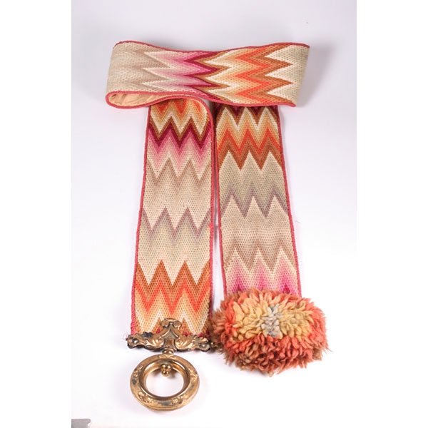 Llamador con punto de Hungría