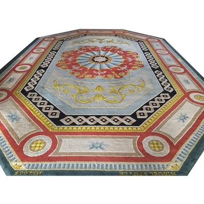 Alfombra de nudo en lana estilo Carlos IV de Miguel Stuyck 2005