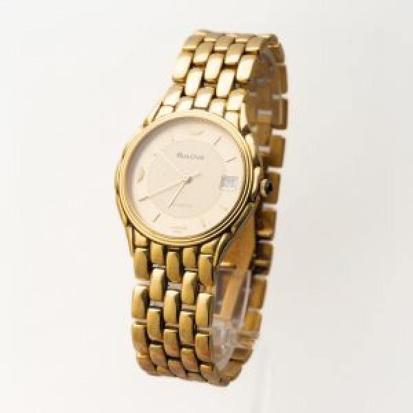 BULOVA. Reloj de pulsera unisex en oro. Armis estilo «Panther» de Cartier 