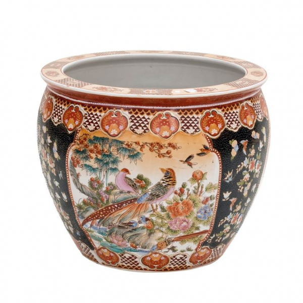 Pecera en porcelana china esmaltada, vidriada y dorada, S. XX.   