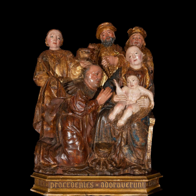 Importante "Adoraci&oacute;n" G&oacute;tica de Brabante del siglo XV, con peana del siglo XIX. 