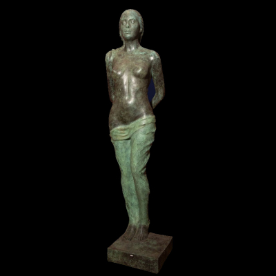 Escultura de mujer semidesnuda. Antonio Ca&ntilde;ete (Espa&ntilde;a, siglo XX).   Bronce patinado Firmado 