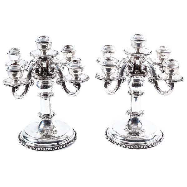Pareja de candelabros de plata espa&ntilde;ola Sanz 