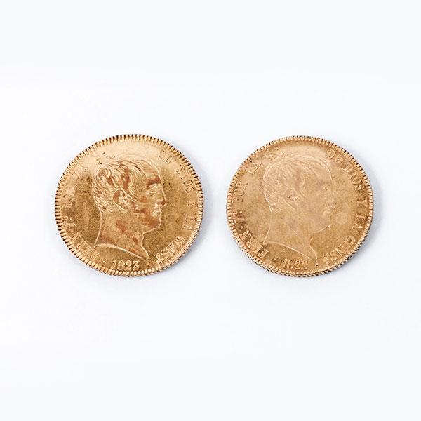 Lote de dos monedas espa&ntilde;olas de oro (875 mil), 320 Reales, Fernando VII, Madrid, SR: 1822 y 1823 