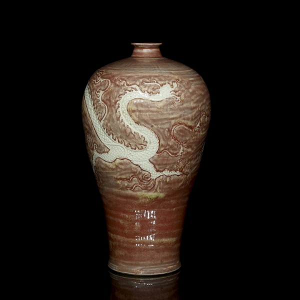 Jarr&oacute;n meiping "Drag&oacute;n blanco" con vidriado yōulǐh&oacute;ng, Dinast&iacute;a Yuan (1279 - 1368). 