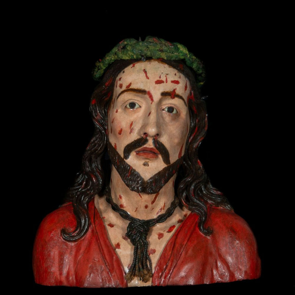 Importante Busto a Tama&ntilde;o Natural "Ecce Homo con Corona de Espinas". M&eacute;xico, Escuela Colonial Nueva Espa&ntilde;a, siglo XVII.