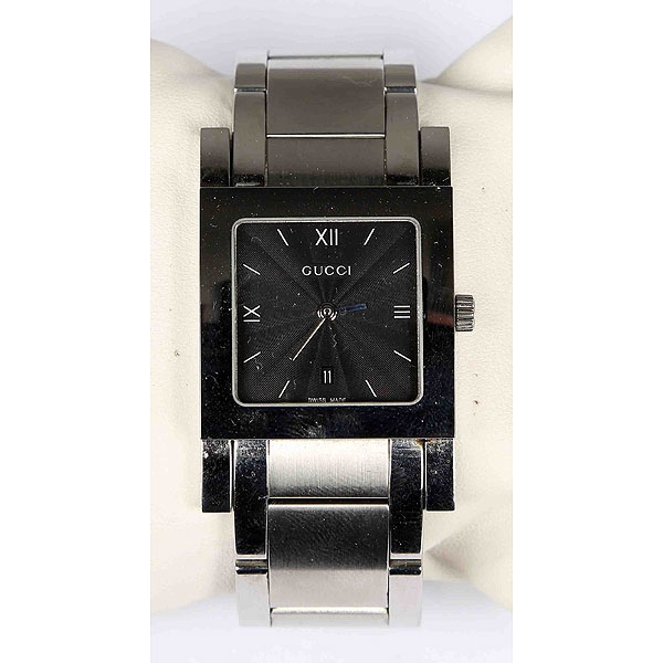 Reloj de pulsera GUCCI. En acero