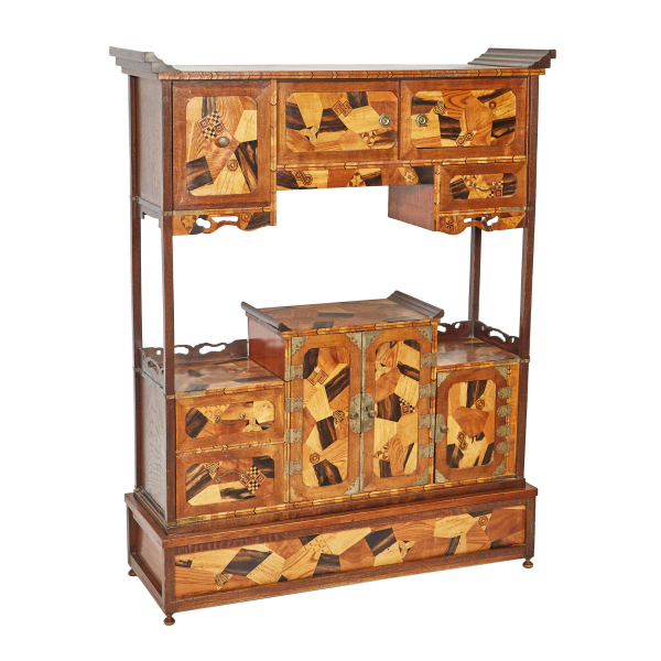 Mueble japon&eacute;s en madera de fresno y marqueter&iacute;as Yosegi-Zaiku 