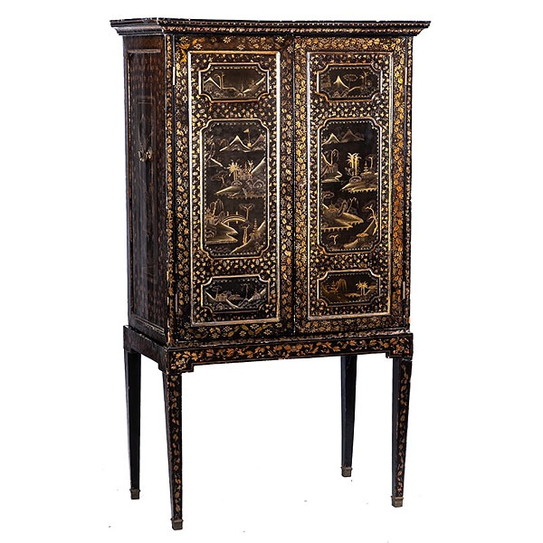 Cabinet oriental de laca negra