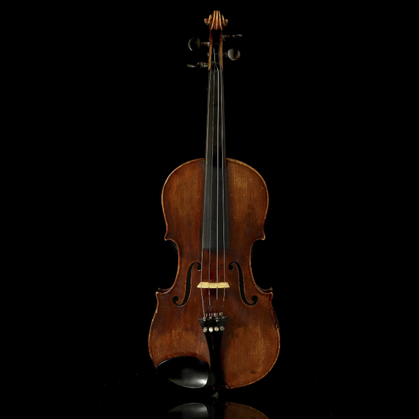 Violín etiquetado en su interior como "Gagliano Nicolos". 