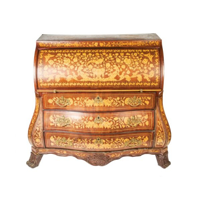 Bureau de cilindro holand&eacute;s en madera de caoba con marqueter&iacute;as contrastadas en boj de motivos florales, aves e insectos, fles. del s.XVIII. 