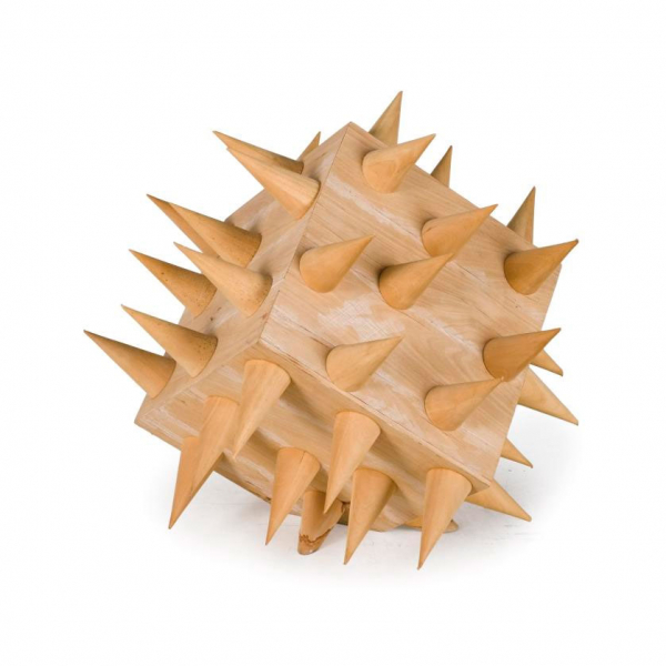 Anónimo europeo S. XXI. "Sin título". Escultura realizada en madera y fibras.