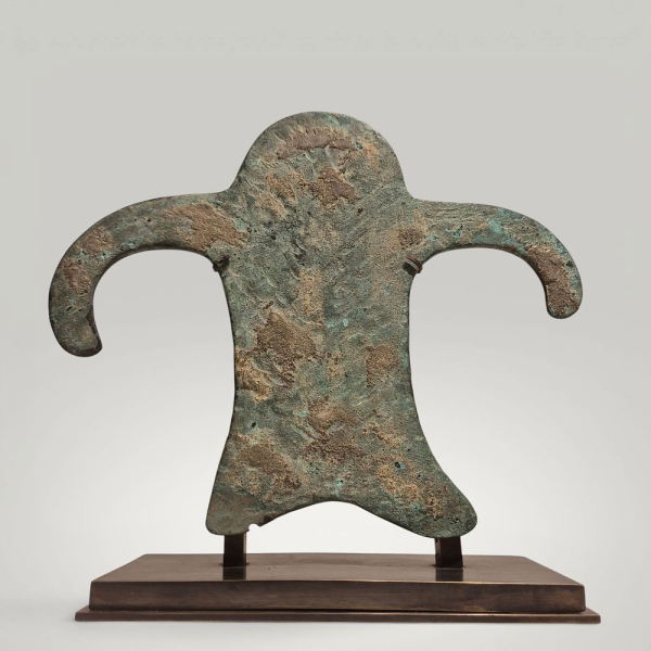 CULTURA DE LOS DEPÓSITOS DE COBRE DEL GANGES (Uttar Pradesh, India). Figura antropomorfa ritual, Edad del Bronce, II milenio a.C. (ca. 1500-1000 a.C.)