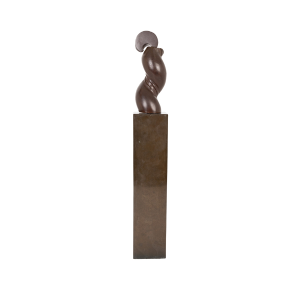 Luis Ram&iacute;rez Cacho (Los Fayos, Zaragoza, 1948)  Ancestral.  Escultura en bronce patinado  