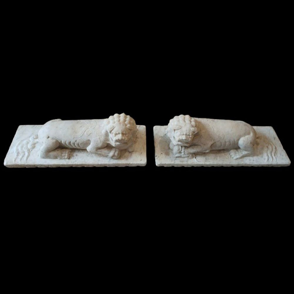 Pareja de Leones Chinos de la Dinastía Quing en mármol del Siglo XIX
