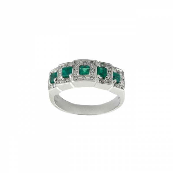 Anillo en sólida montura de oro blanco con banda en pavé de bonitas esmeraldas 