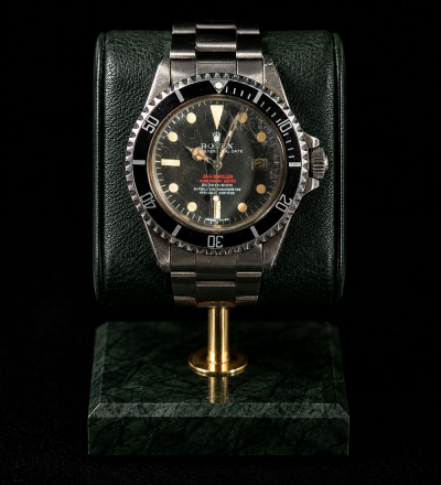 ROLEX Oyster Perpetual Date Sea-Dweller Submariner 2000, Superlative Chronometer Officially Certified. Ref. 1665. &ldquo;Double Red&rdquo;.