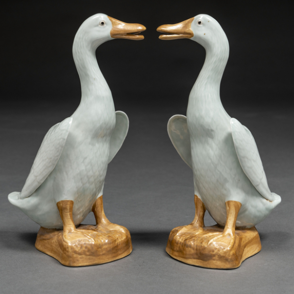 Pareja de patos en porcelana china. Trabajo chino Siglo XX