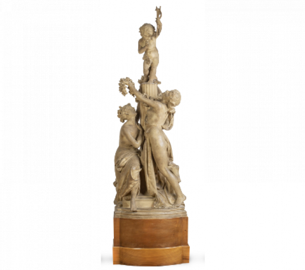 Luca Madrassi (Italia, 1848-1919).  Alegor&iacute;a con dos figuras femeninas y putti.  Proyecto en barro para el ayuntamiento de Par&iacute;s. Firmado. 