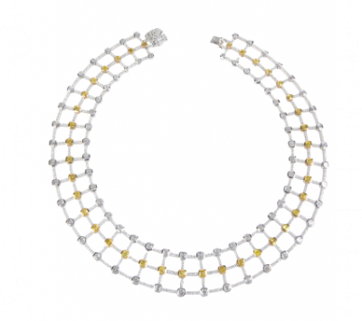 Elegante gargantilla articulada de diamantes yellow e incoloros, unidos por retícula completamente cuajada de brillantes. 