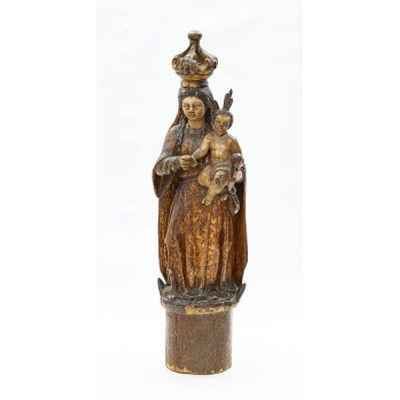 Talla en madera policromada y dorada representando Virgen con Niño.  Época: Fin S. XVII - XVIII