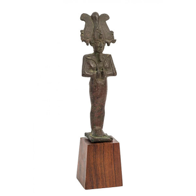 Excepcional estatua de gran tamaño del dios Osiris. Egipto. Baja Época. 664-332 a C.