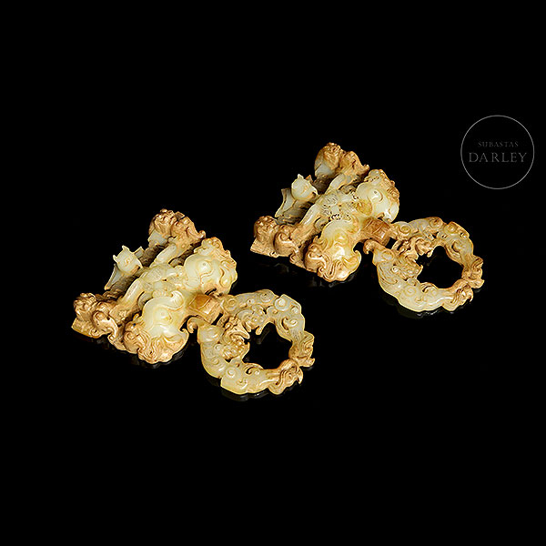 Par de aldabas de jade amarillo &quot;Fénix y bestias&quot;, dinastía Han. 