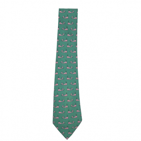 HERMÈS. Corbata en twill de seda, ensamblada a mano.