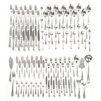 Cuberter&iacute;a en plata con decoraci&oacute;n vegetal, flores y rocallas Estilo Luis XVI. Marcas de platero Cruz de Malta.  &Eacute;poca: S. XX