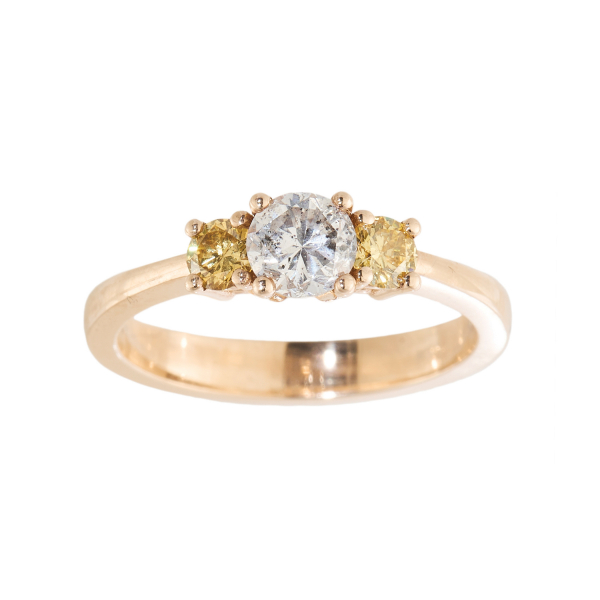 Sortija tresillo en oro rosa 14K con diamante central ( 0,60 ct. F-SI3 ) custodiado por diamantes fancy yellow ( 0,32 ct. VSI-VS2 )