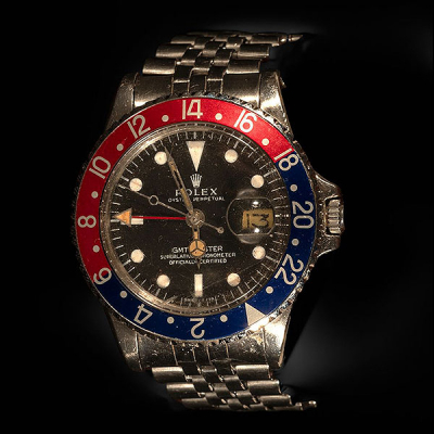 ROLEX mod. Oyster Perpetual &quot;GMT Master&quot; Superlative Chronometer Officially Certified Ref. 1675. Reloj para caballero con caja y brazalete en acero. Años 60.