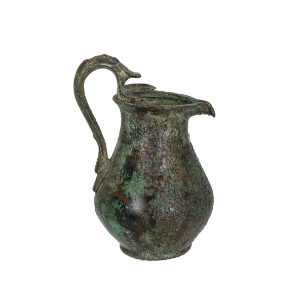 Olpe romano en bronce patinado, siglo I d.C. En buen estado de conservaci&oacute;n. Adjunta certificado de autenticidad.