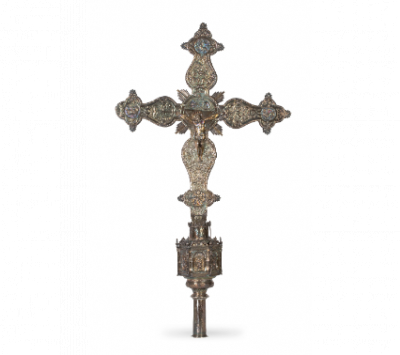 Cruz procesional de plata en su color y plata dorada S. XVII. 