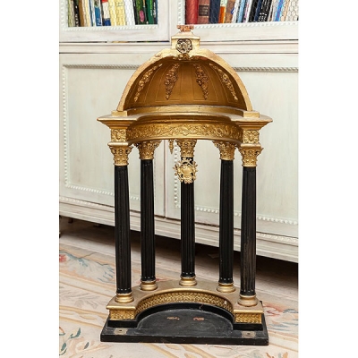 Templete italiano de gusto neocl&aacute;sico, pps.S.XIX