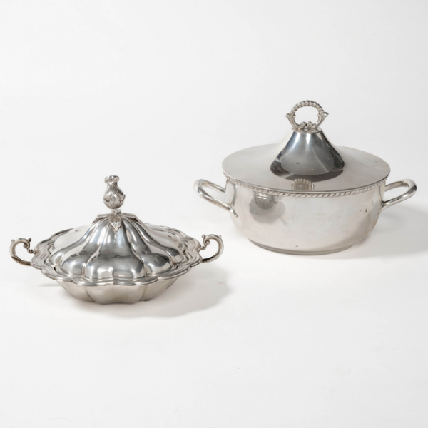 Conjunto de sopera y legumbrera en plata espa&ntilde;ola y punzonada del siglo XX.