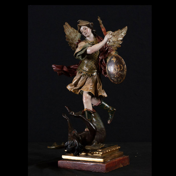 Importante "Arcángel San Miguel sometiendo al Demonio", Escuela Colonial de Quito del siglo XVIII. 