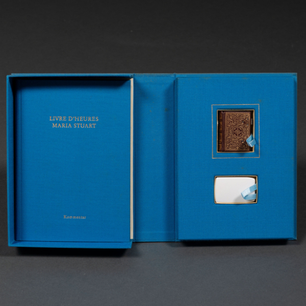 Facs&iacute;mil Libro D&acute;heures mar&iacute;a Stuart: Aus dem Besitz des Herzoglichen Hauses W&uuml;rtemberg. Editorial Art &amp; Ebert. Ejemplar 391/980.