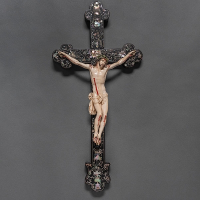 &quot;Cristo Crucificado de tres clavos en marfil tallado.Siglo XIX
