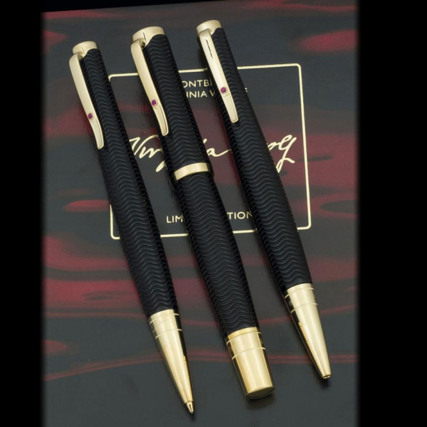 Set Montblanc "Virginia Woolf".   Perteneciente a la serie limitada Escritores. Numerada 00794. Edición limitada. Año 2006.