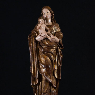 Espectacular Gran Virgen con Ni&ntilde;o en brazos en madera de talla, escuela Romanista del siglo XVI. 
