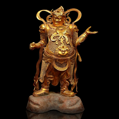 Magnífica figura de bronce &quot;Guăng Mù Tiān wáng, Rey celestial&quot;, dinastía Ming (1368-1644). En bronce fundido