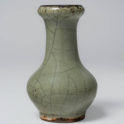 Jarr&oacute;n en porcelana china de celad&oacute;n color verde del siglo XIX