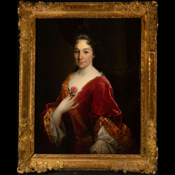 Noble dama francesa con flor en la mano, escuela francesa del siglo XVIII, manera de Hyacinthe Rigaud (1659-1743).
