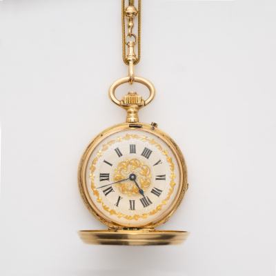 Reloj de bolsillo saboneta de oro con tres tapas, esmalte y diamantes S.XIX 