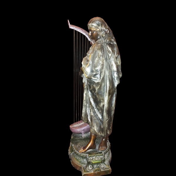 Se desconoce – Escultura Mujer Árabe con Arpa – Bronce