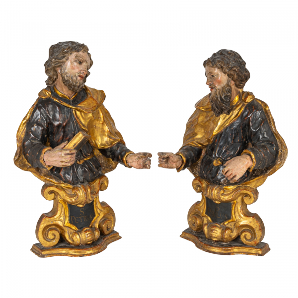 Escuela española, s.XVII.  San Pedro y San Pablo.  Pareja de tallas barrocas en madera tallada, policromada y parcialmente dorada. 