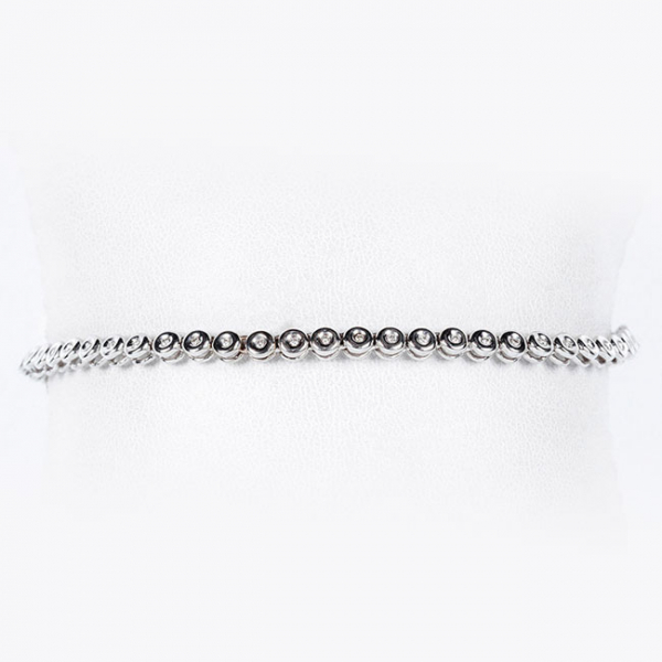 Pulsera &#039;rivière&#039; en oro blanco, con frente en fila de limpios y blancos diamantes talla brillante