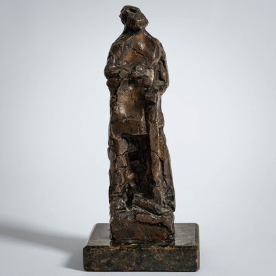 "San Isidro"  JORGE OTEIZA Escultura en bronce con patina marr&oacute;n. 1973