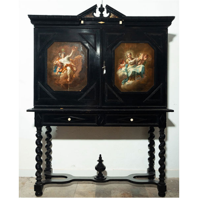 Gran Cabinet Ítalo Flamenco del siglo XVIII, en madera ebonizada y paneles pintados al óleo.