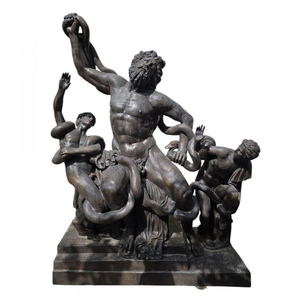 Escultura monumental de bronce de Laocoonte, Italia, década de 1950, 215 cm. 